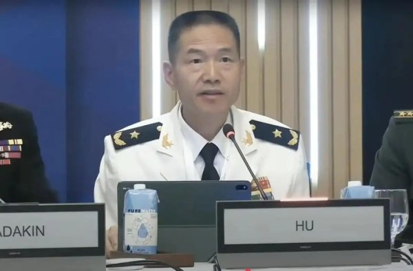 摩根策酪 军事 | 今年香会，国防大学代表团团长“三个坚持三个反对”说明了什么？